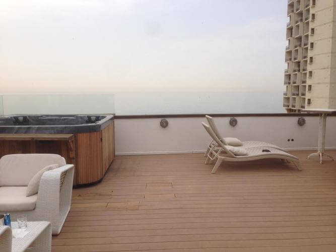 התקנת דק בגג